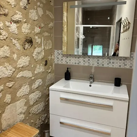 1 La Serenite Apartmán *